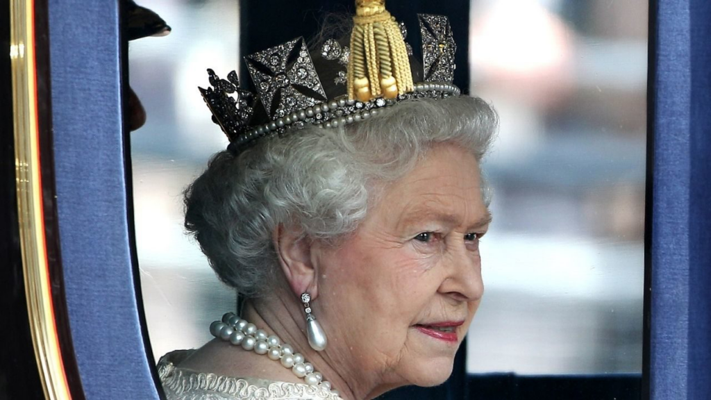 The strangest incident that happened to Queen Elizabeth II in the history of the British Royal Palace