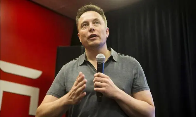 Twitter Blue ‘probably’ coming back end of next week, Musk says