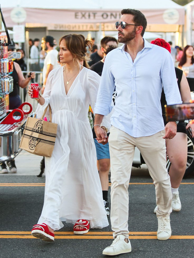 Jennifer Lopez expresses her love for Ben Affleck .. as she has never done before!