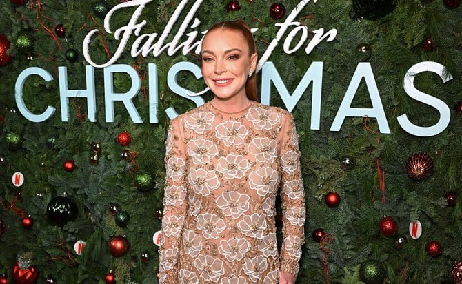 Lindsay Lohan shares Christmas selfie with Kuwaiti husband