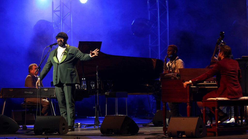 Gregory Porter presented his first show in the Emirates .. during the Abu Dhabi Festival 2023