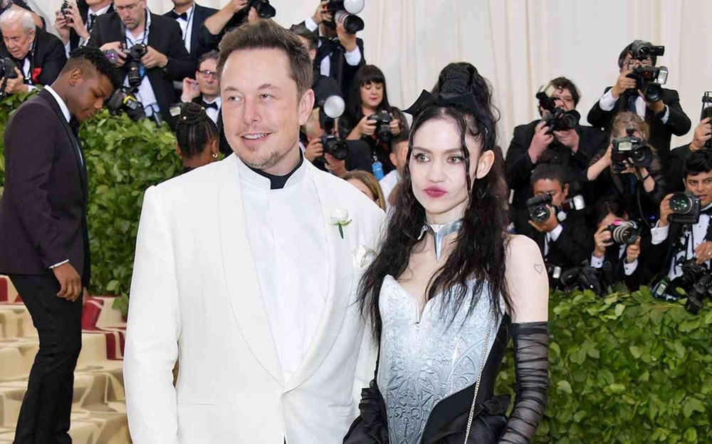 In line with the strangeness of his ideas.. Elon Musk gives this new name to his daughter