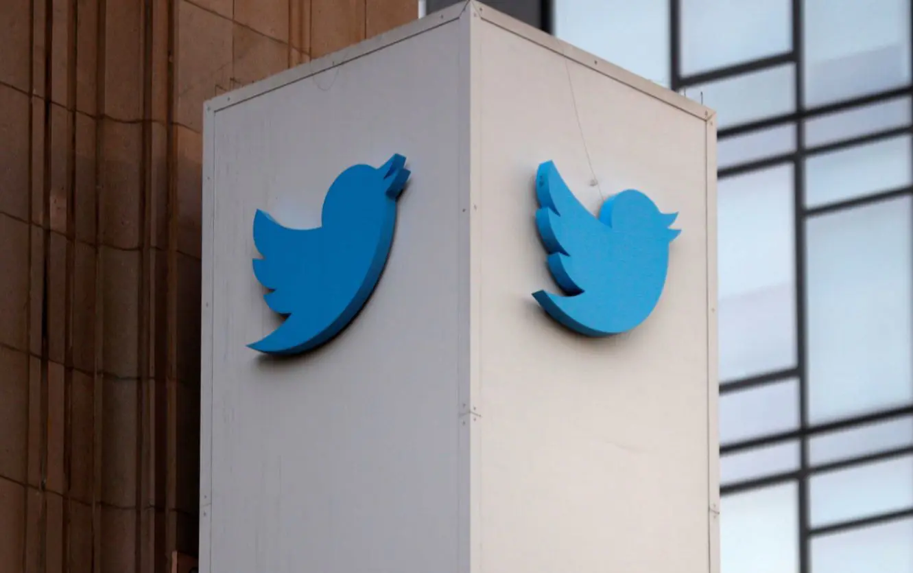 Twitter allows users to submit content with paid subscriptions Twitter allows users to submit content with paid subscriptions