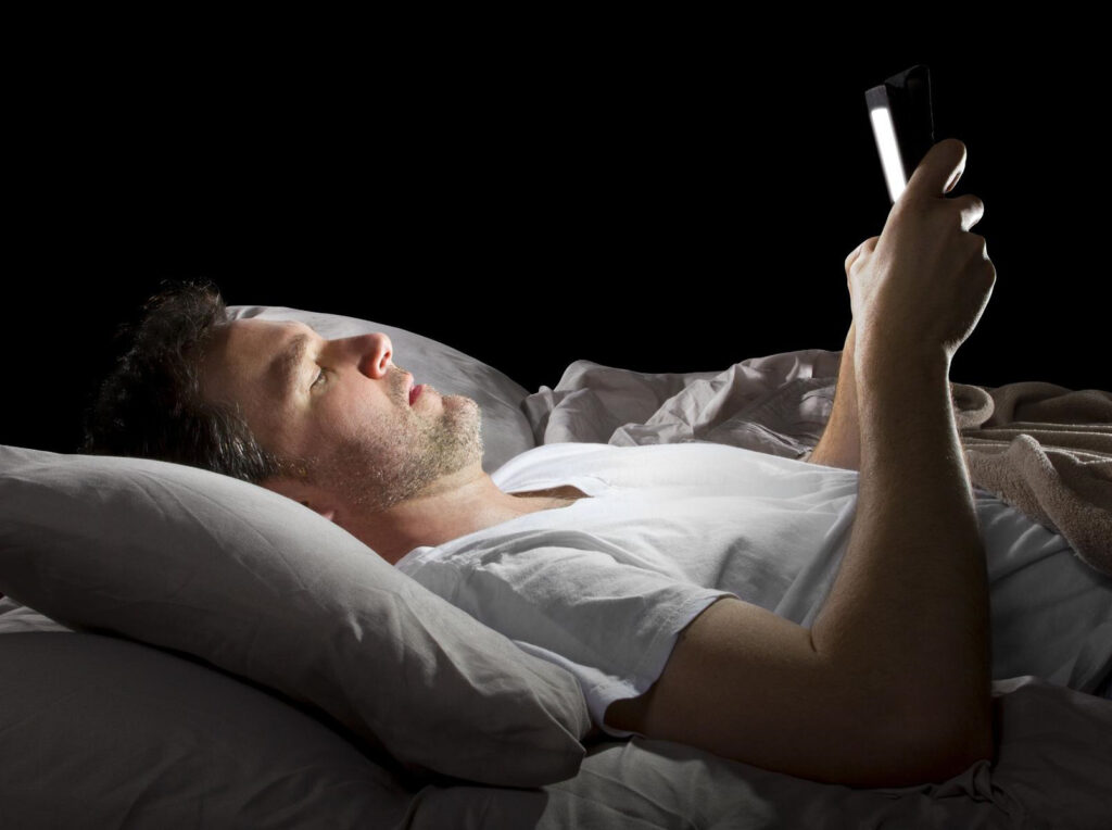 A common habit before bed is the reason you wake up late hours