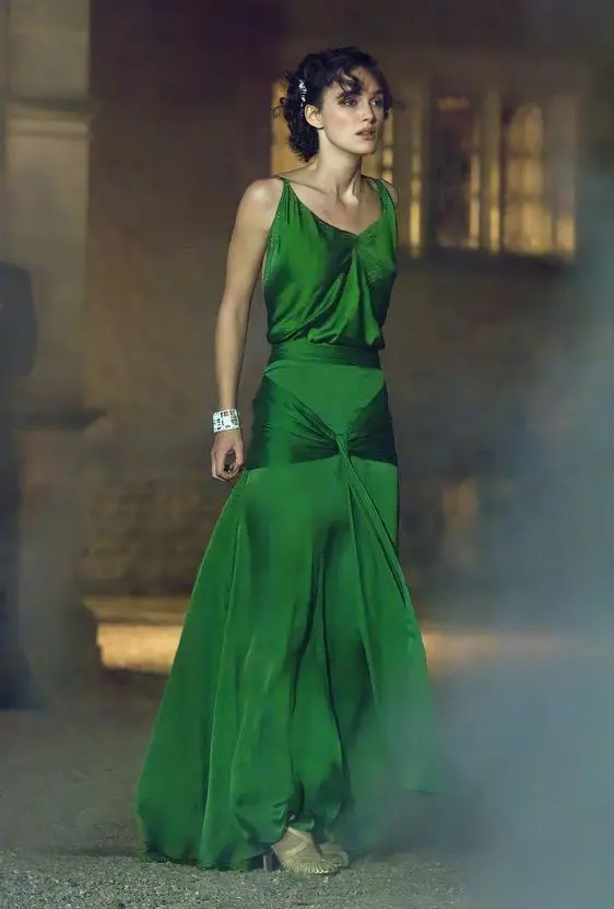 Behind the scenes of designing Keira Knightley’s green dress in the movie “Atonement” bc292bf1 ed4e 4c7a add4 bb7d3d51efec