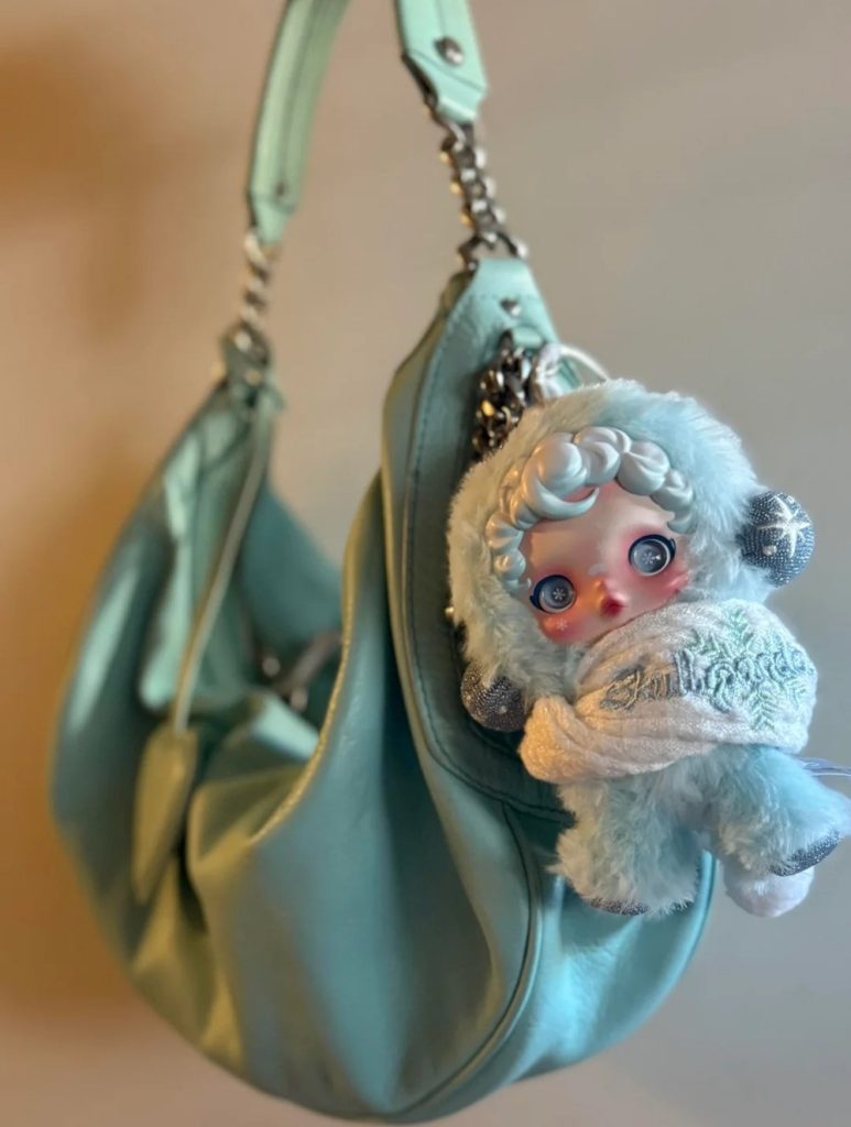 Labobo bids farewell to summer. What will replace it in the world of accessories?