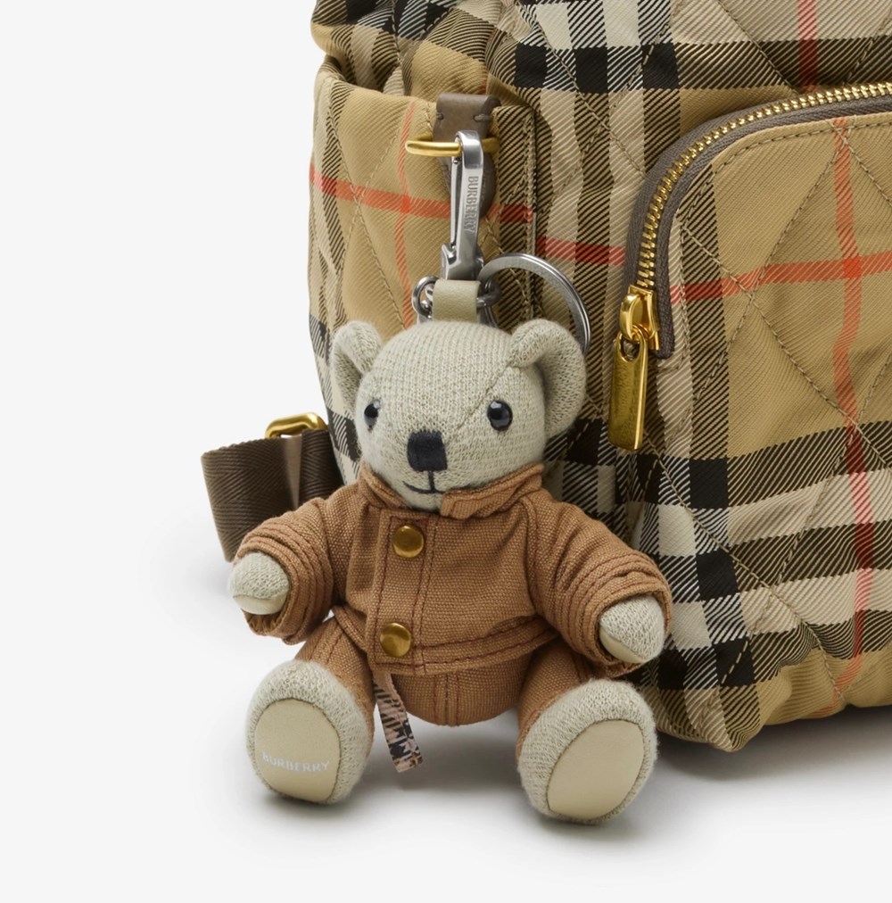 Labobo bids farewell to summer. What will replace it in the world of accessories?